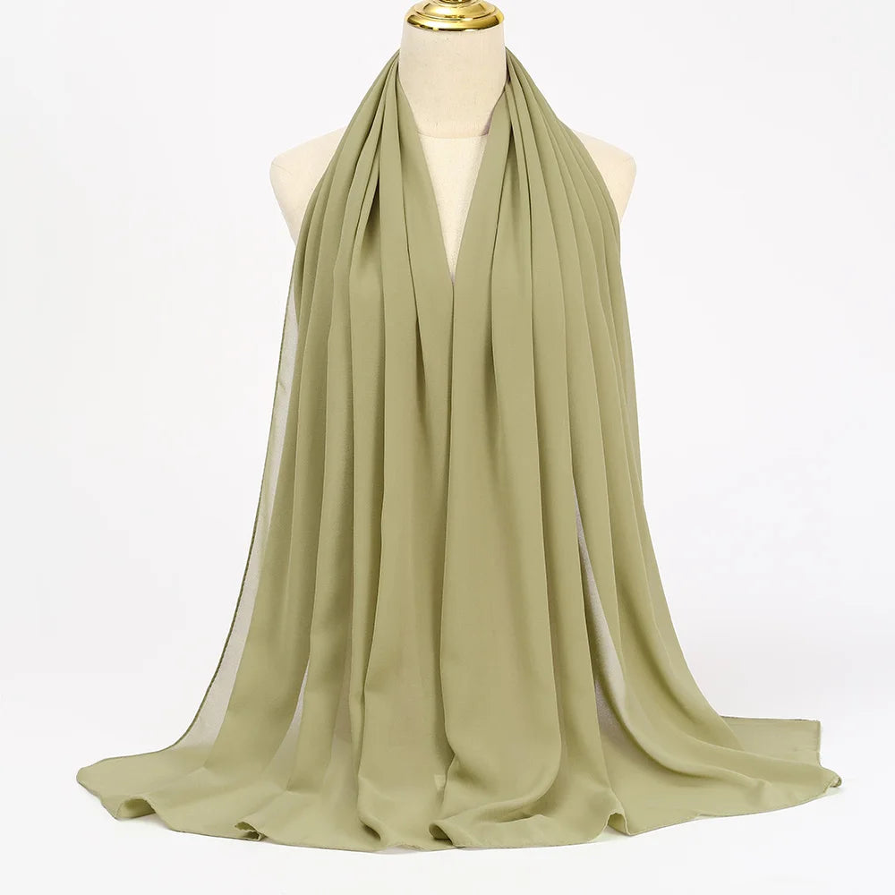 Long solid-color chiffon hijab — lightweight and elegant.