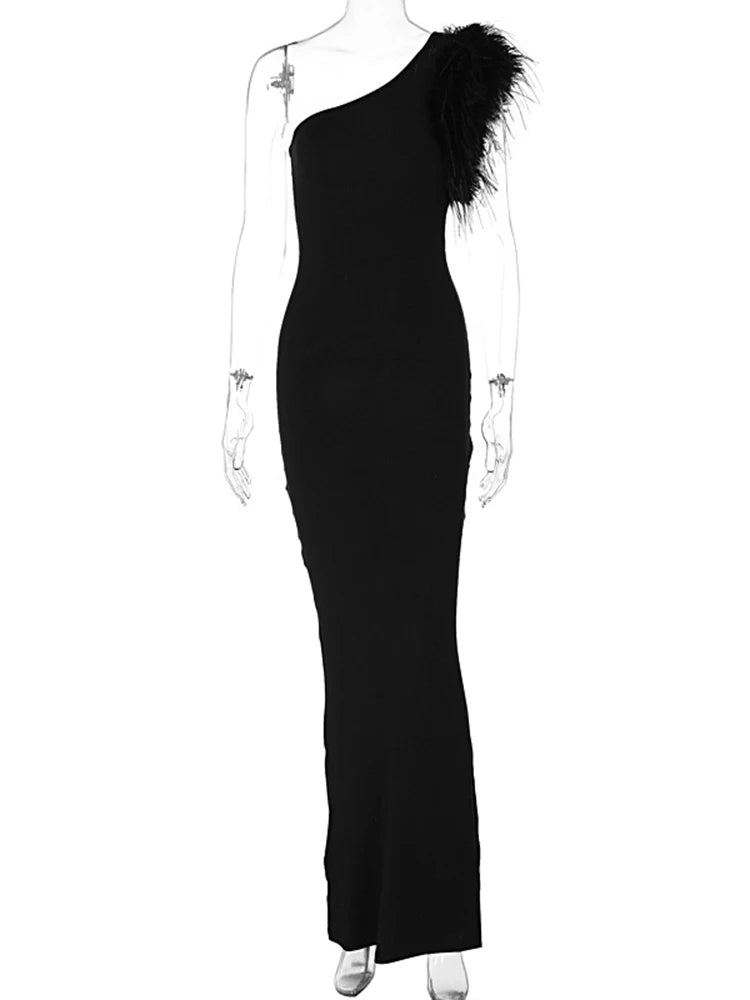 Black one-shoulder bodycon maxi dress — elegant, sexy, perfect for parties and evenings.