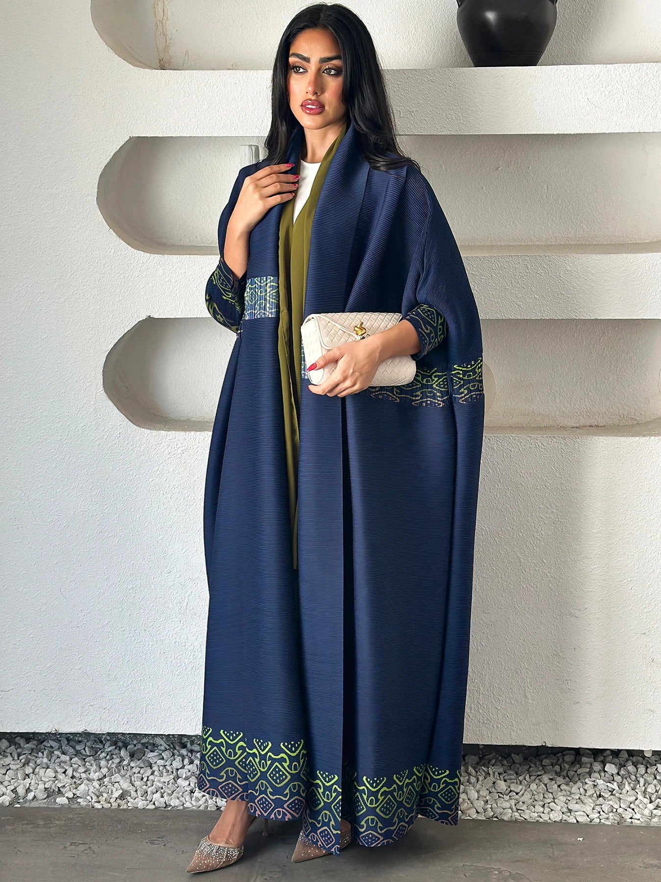 Luxury Pleated Eid Abaya for Women – Dubai Style with Belt