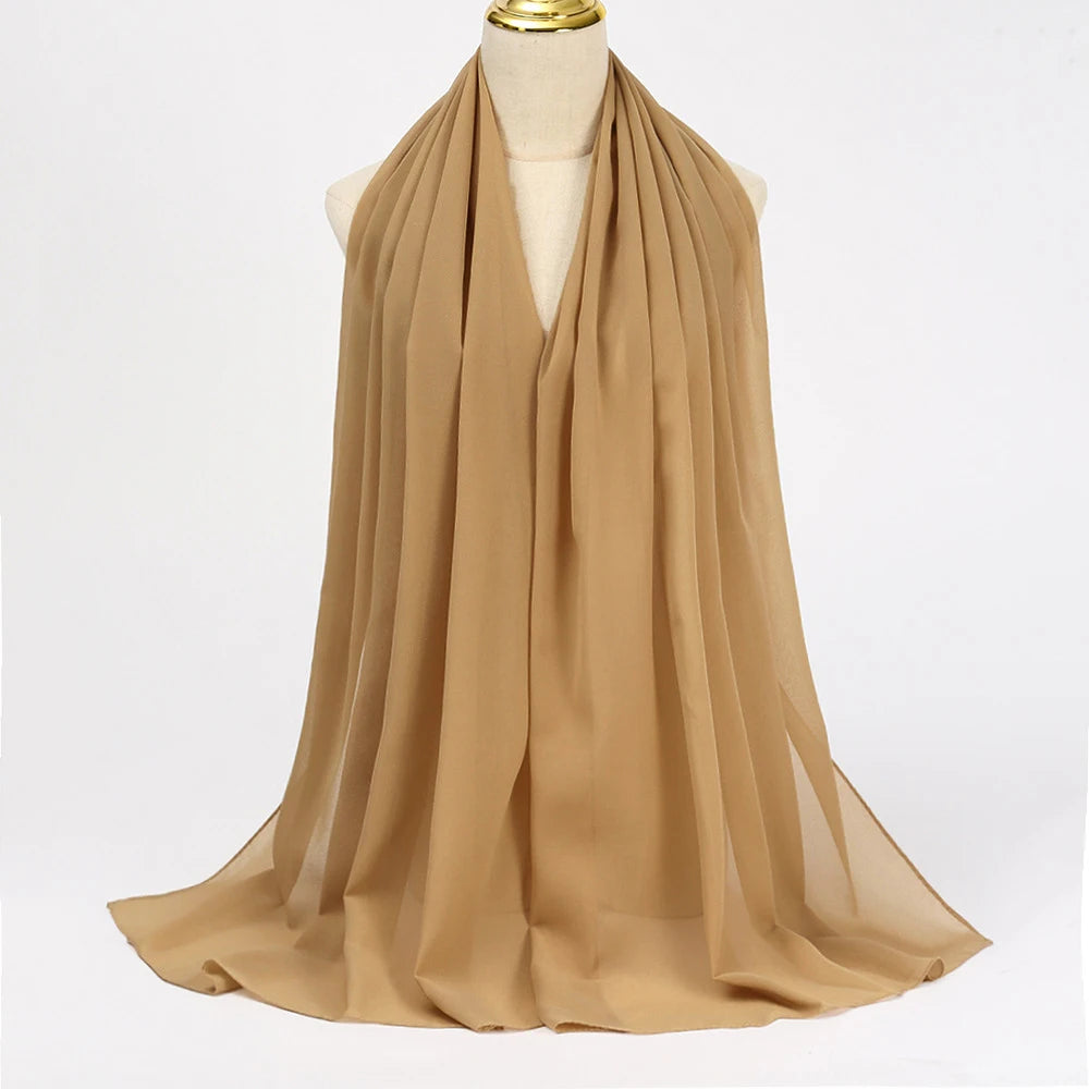 Long solid-color chiffon hijab — lightweight and elegant.