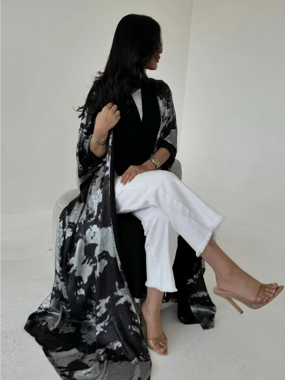 Printed long abaya/kaftan — elegant Ramadan & Eid wear.