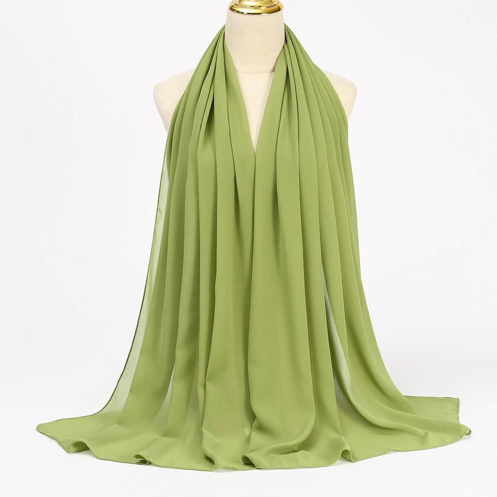 Long solid-color chiffon hijab — lightweight and elegant.